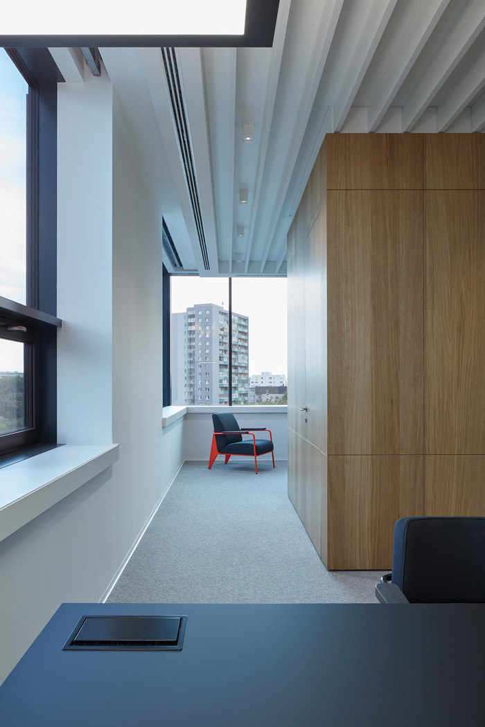 辦公室裝修設(shè)計(jì)