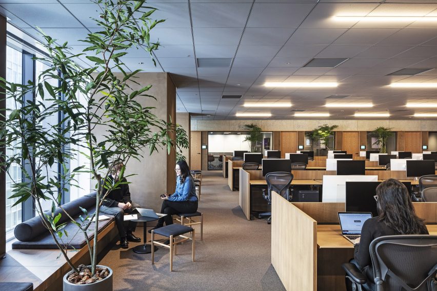 如何在網(wǎng)上挑選合適的長沙辦公室裝修設計公司效果圖