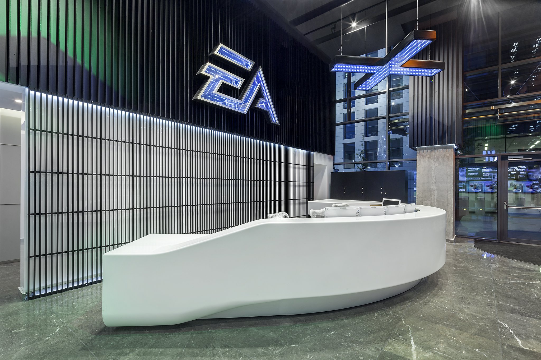 盤(pán)點(diǎn)長(zhǎng)沙辦公室裝修玻璃隔斷的品種有哪些效果圖