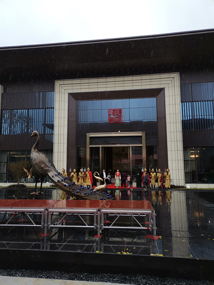 卓昊裝飾恭祝邵陽振羽營銷中心完滿開盤開放慶典